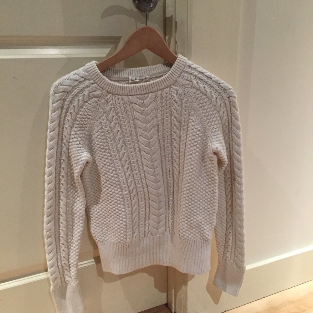 Gap Sweater